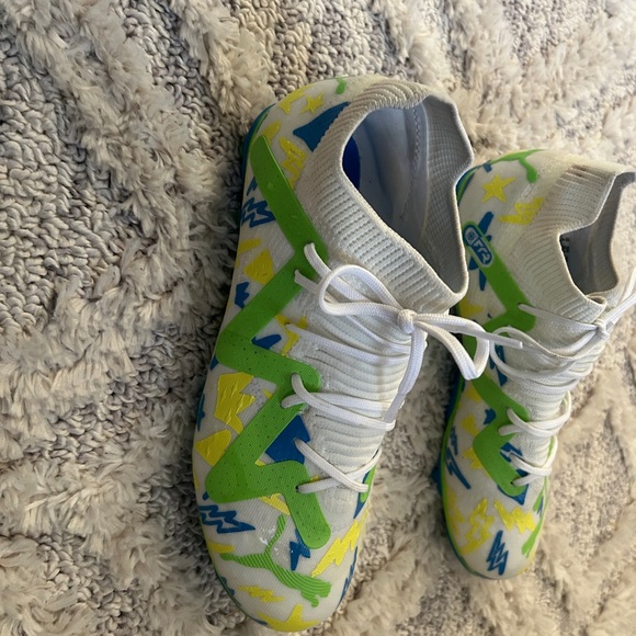 Puma Other - PUMA Future Ultimate Neymar JR - Youth - Size 4